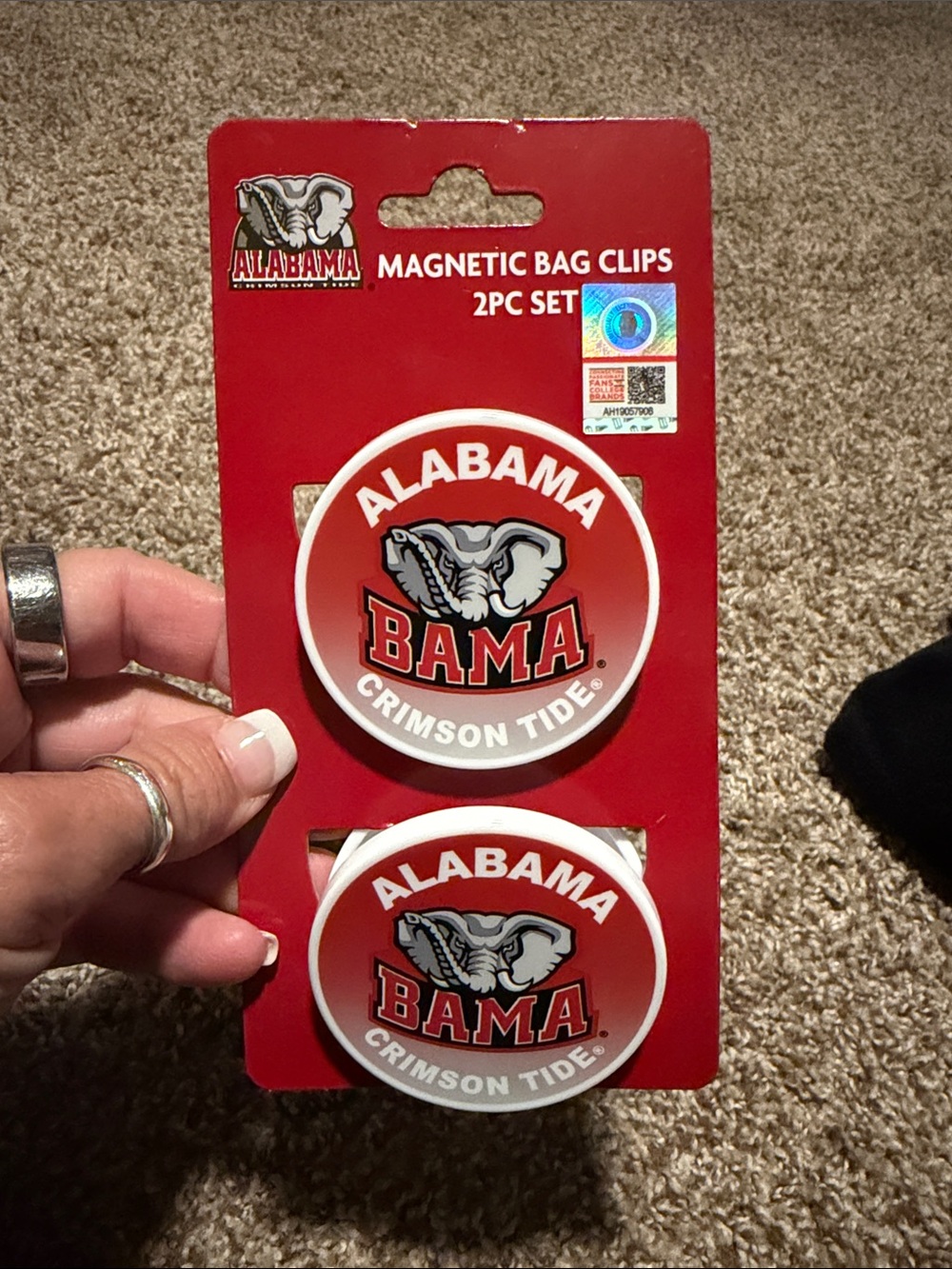 Set of two magnetic Alabama Crimson Tide chip clips - NEW